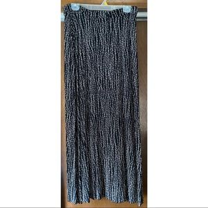 Frazier Lawrence Vintage Midi Skit Black and White floral, 2X